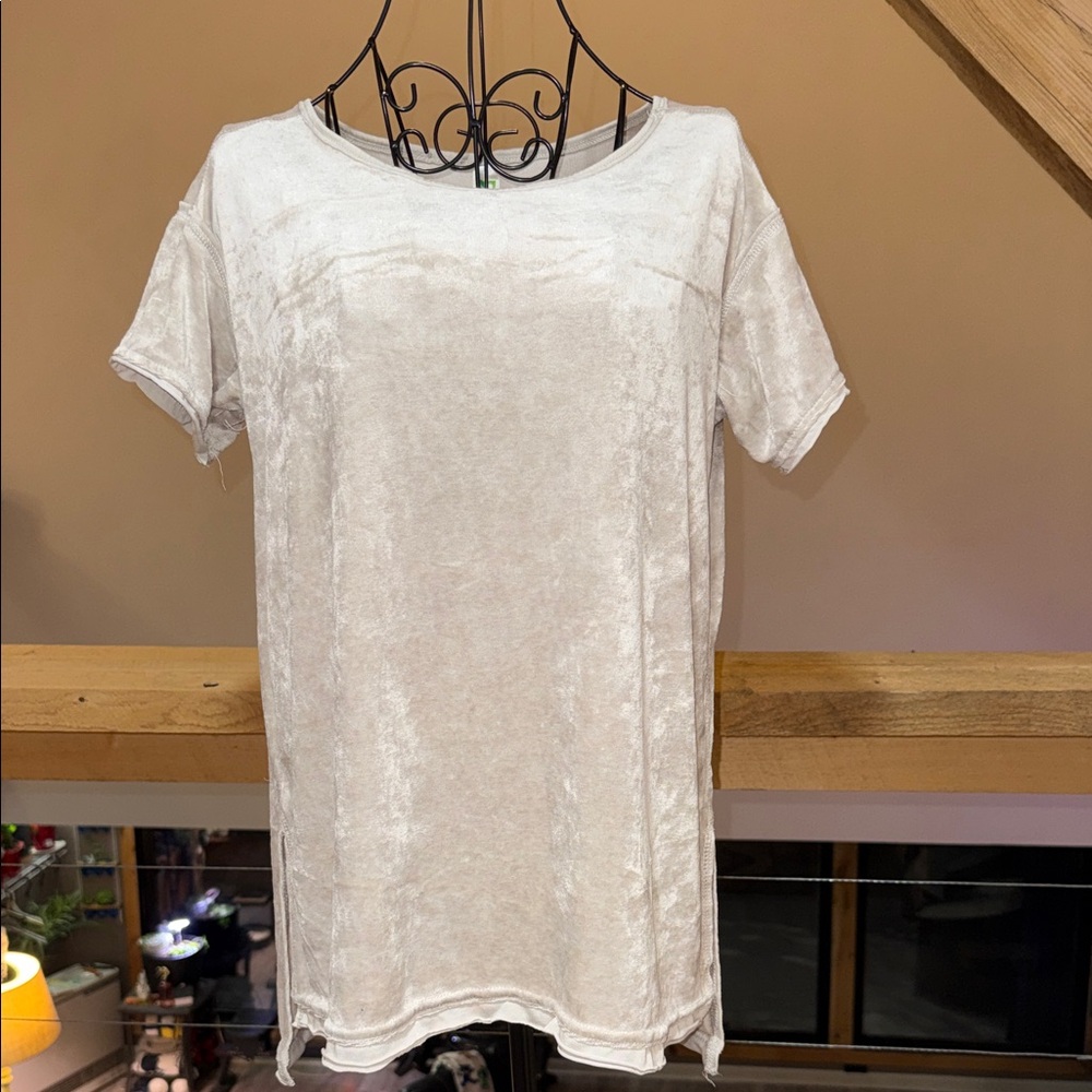 GreenTea Soft Cream Short Sleeve Velvet Feel Tee